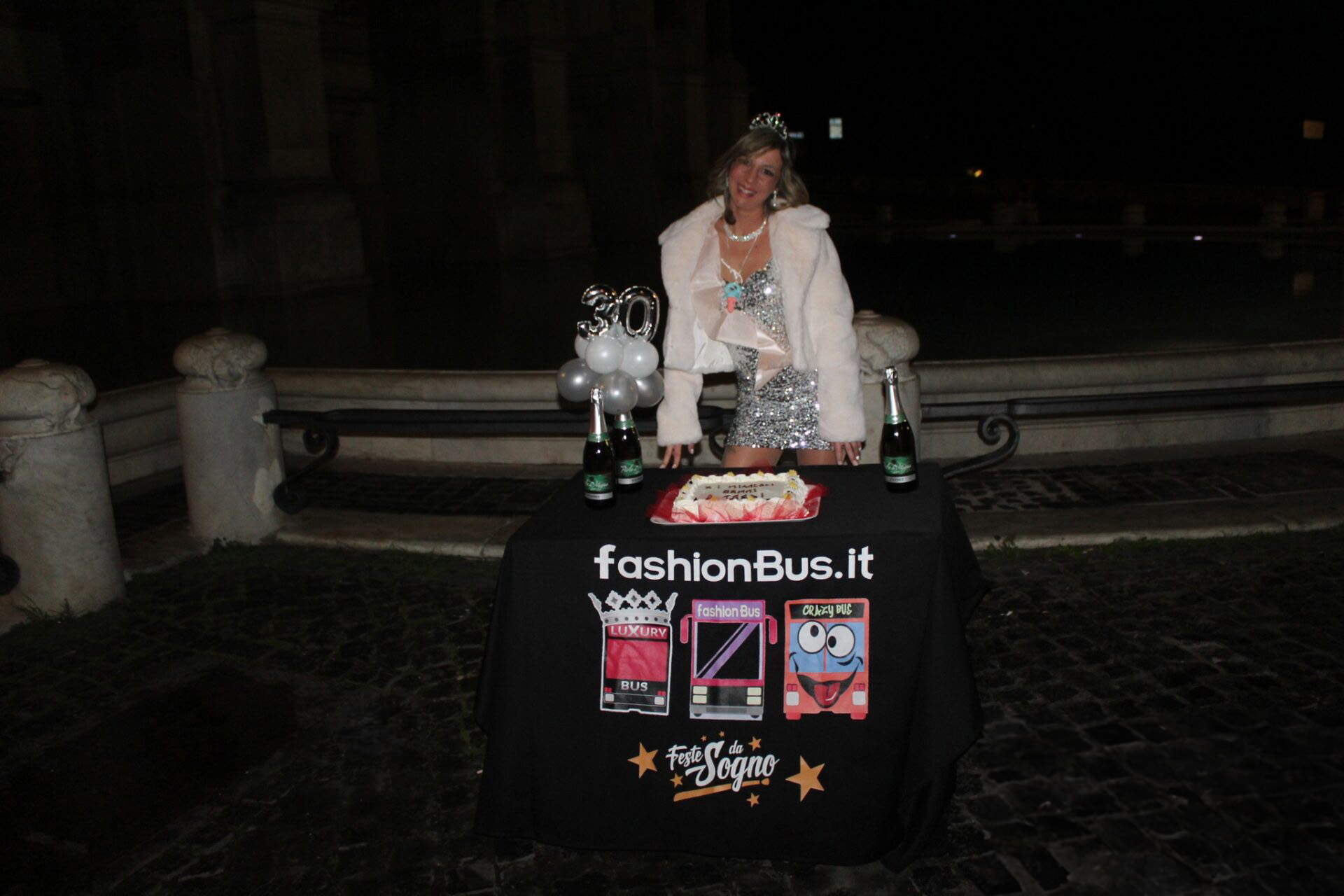 Feste in bus 30 anni roma